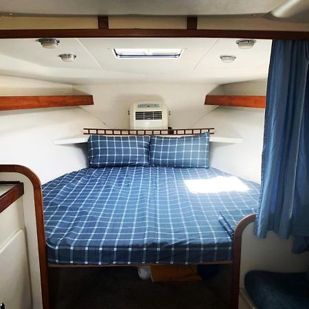 Cozy Private Two Rooms Yacht In Barcelona With Free Parking San Adrián de Besós Zewnętrze zdjęcie