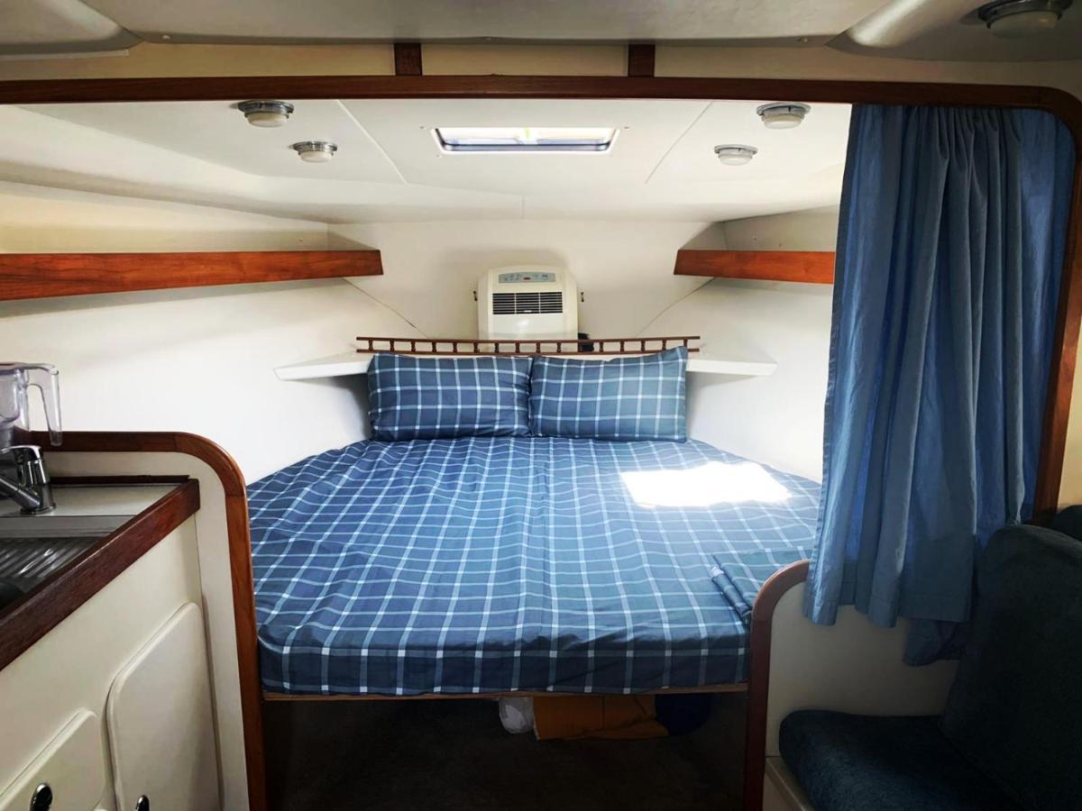 Cozy Private Two Rooms Yacht In Barcelona With Free Parking San Adrián de Besós Zewnętrze zdjęcie