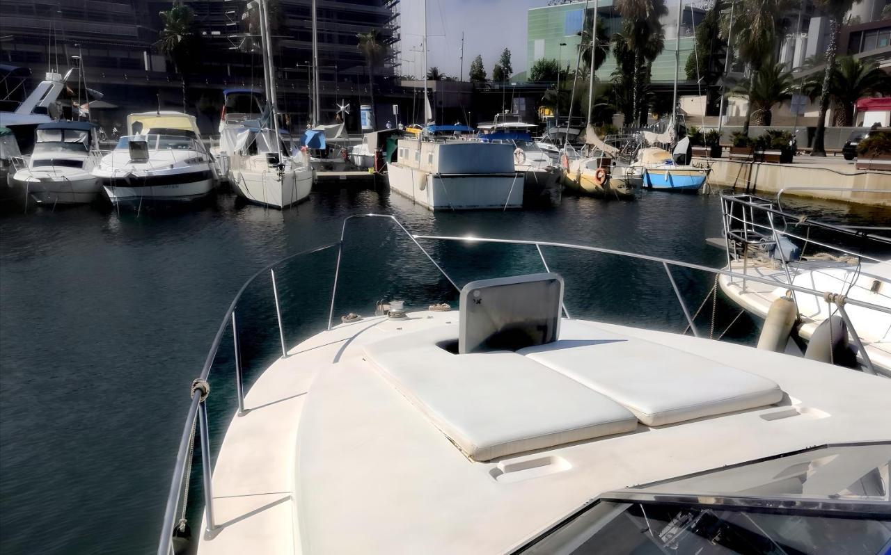 Cozy Private Two Rooms Yacht In Barcelona With Free Parking San Adrián de Besós Zewnętrze zdjęcie