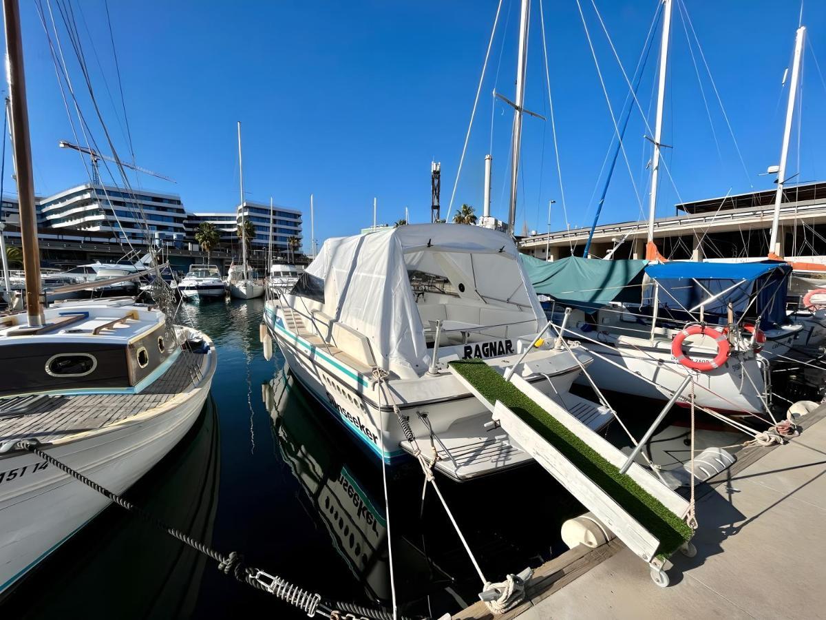 Cozy Private Two Rooms Yacht In Barcelona With Free Parking San Adrián de Besós Zewnętrze zdjęcie
